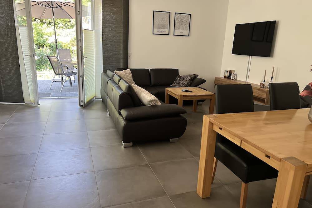 Ganze Wohnung, Ferienwohnung Winterscheid - Neubau im Grünen bis 4 Personen, Nahe Köln/Bonn in Ruppichteroth, Rhein-Sieg-Kreis