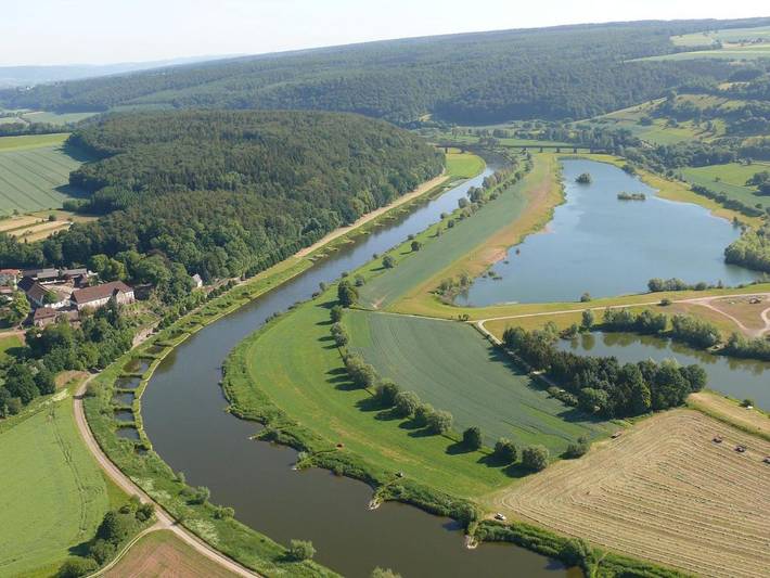 Ferienwohnung für 4 Personen, mit Terrasse und Garten sowie Ausblick