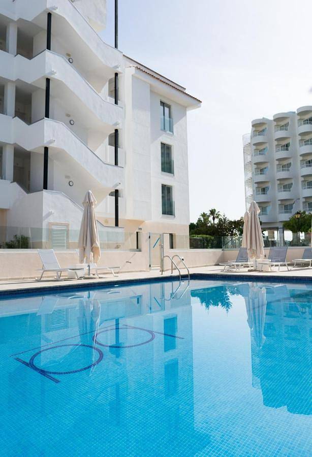 Apartamento de férias para 5 pessoas, com vista e jardim e ainda piscina em Ibiza
