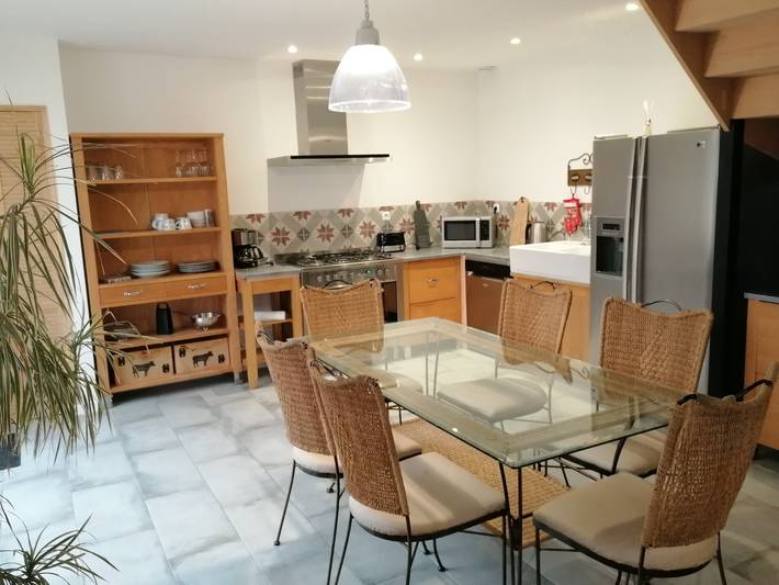 Location de vacances pour 6 personnes, avec terrasse à Sainte-Geneviève-lès-Gasny