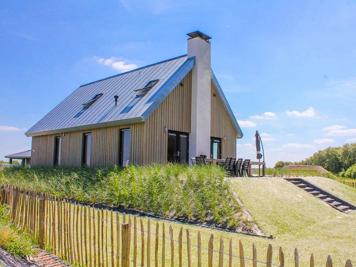 Ferienhaus für 16 Personen, mit Garten und Sauna in Tholen