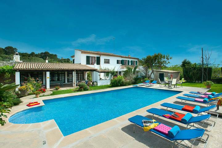 Villa für 10 Personen, mit Garten und Terrasse - 1