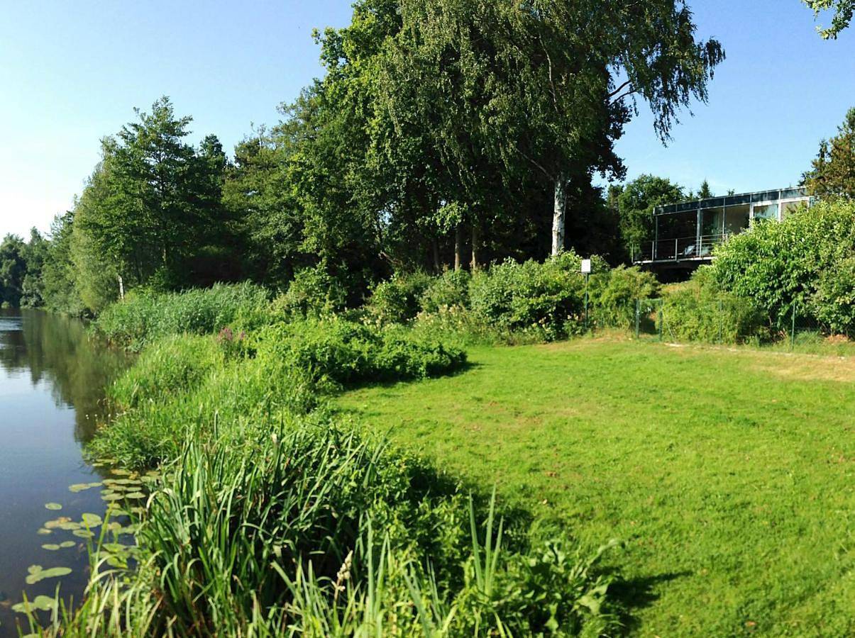Glass Loft With Endless Water View in Buchholz (Aller), Aller-Leine-Tal