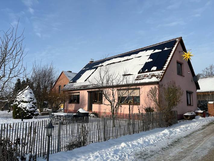 Ferienhaus für 9 Personen, mit Garten in Rubkow