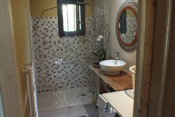 Location de vacances pour 4 personnes, avec jardin à Morières-lès-Avignon - 3