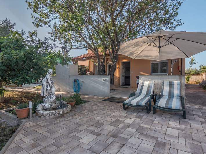 Casa vacanza per 5 persone, con Terrazza e Giardino a Fazana