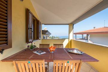 Ferienwohnung für 5 Personen in Cala Gonone, Dorgali, Bild 1