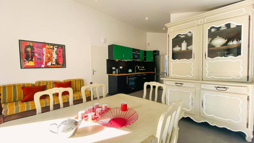 Location de vacances pour 8 personnes, avec jardin dans Plage des Gollandieres (Le Bois-Plage-en-Re) - 4