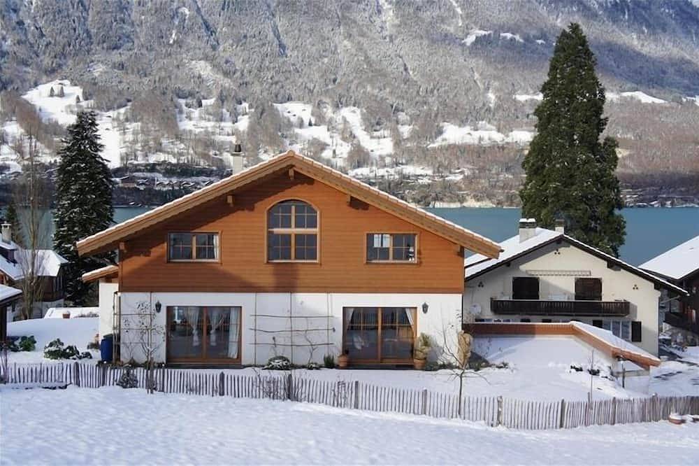 Ganze Wohnung, Neues Chalet W / Studio in Bönigen bei Interlaken am Brienzersee in Bönigen, Verwaltungskreis Interlaken-Oberhasli
