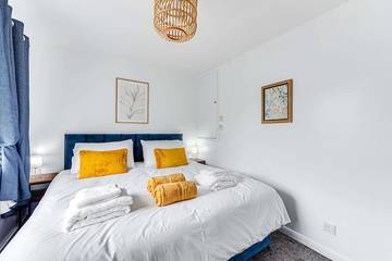 Apartment for 5 People in Bedford, Bedfordshire, Photo 4