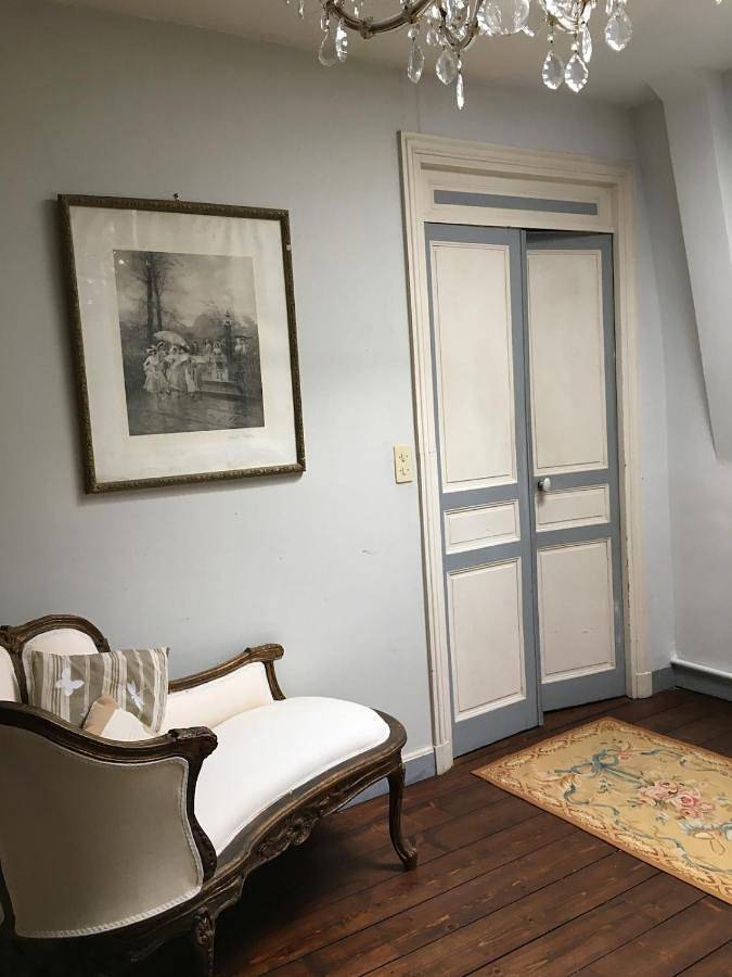 Four-Bedroom House in Escolives-Sainte-Camille, Région d'Auxerre