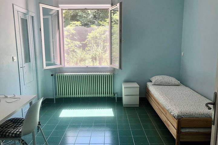 Location de vacances pour 6 personnes, avec Terrasse et Jardin à Meyrannes - 4