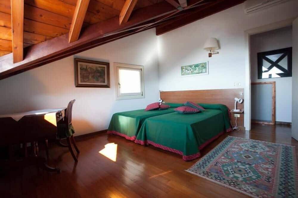 Casa / villa / chalet - Lecco in Lecco, Alpes de Bérgamo Occidental