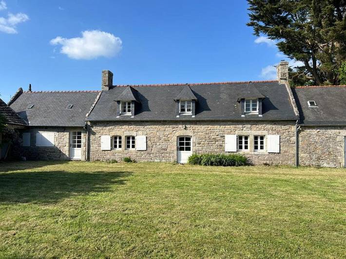 Location de vacances pour 8 personnes à Tréméoc