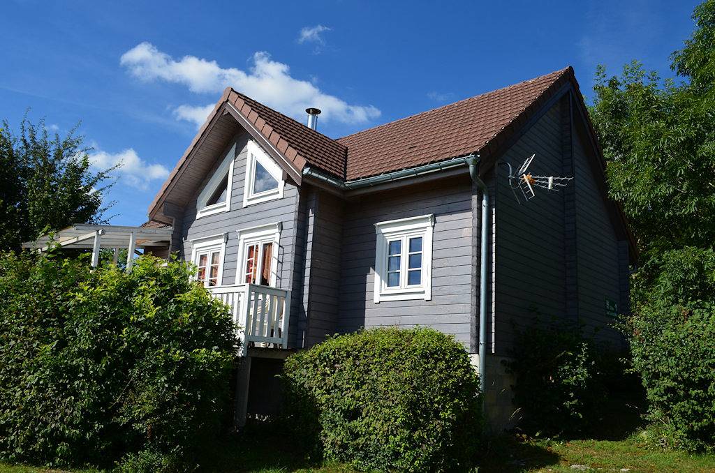 Chalet le Cornouiller in Chaux-des-Crotenay, Parc naturel régional du Haut-Jura