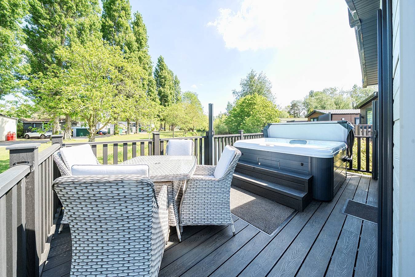 Aquadrome Abode - Billing Aquadrome in Northampton, Northamptonshire