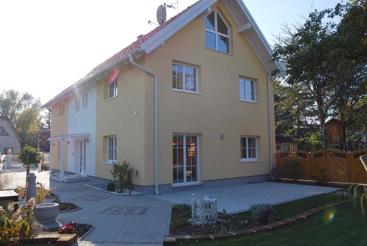 Ferienwohnung für 4 Personen, mit Terrasse und Ausblick sowie Garten