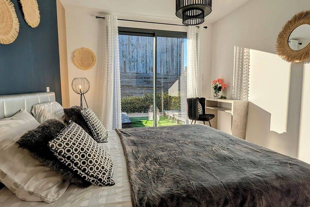 Villa De Lujo Para 9 Personas - Aire Acondicionado Con Piscina Y Vista Al Mar. in Sainte-Lucie de Porto-Vecchio, Zonza