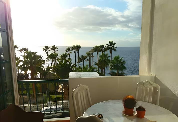 Entire apartment, Vacation Apartment 'SunEsmeralda' with Balcony and Wi-Fi in Sueno Azul, Adeje