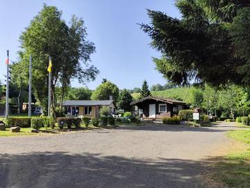 Camping für 4 Personen, mit Balkon/Terrasse, mit Haustier am Puy-de-Dôme
