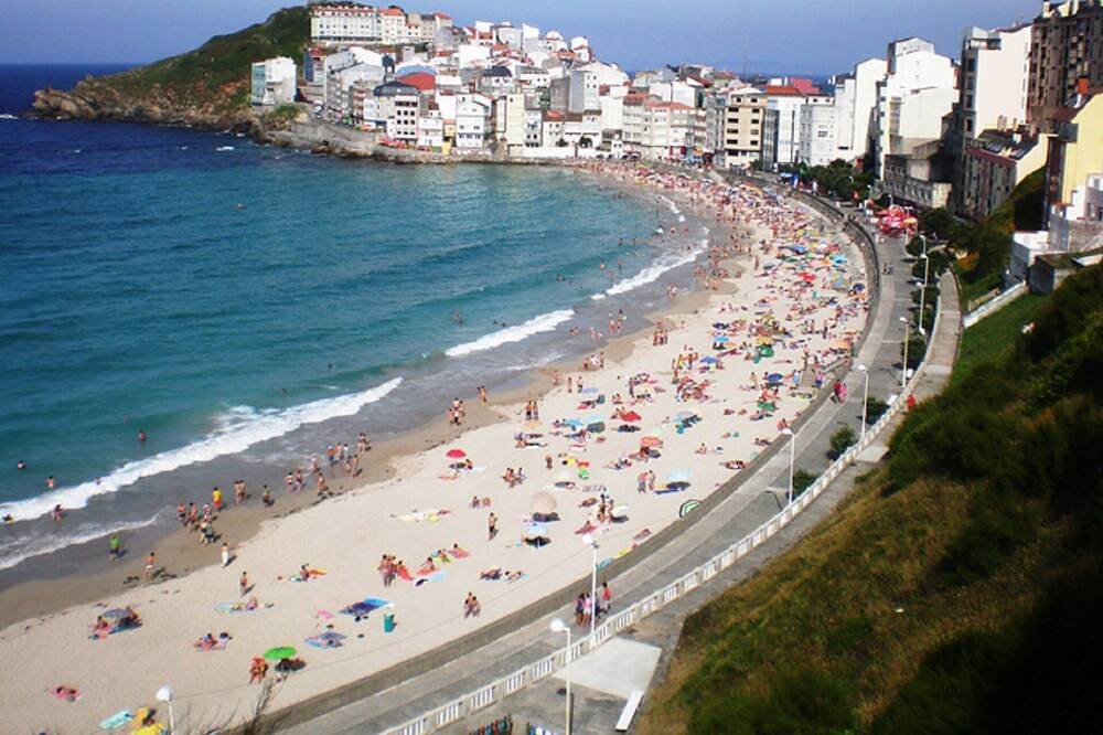 Appartement entier, Appartement avec terrasse sur la mer sur la plage Area Mayor in Malpica de Bergantiños, Costa da Morte