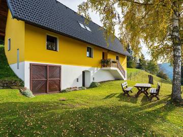 Gîte pour 6 personnes, avec terrasse et jardin, animaux acceptés dans Eberstein