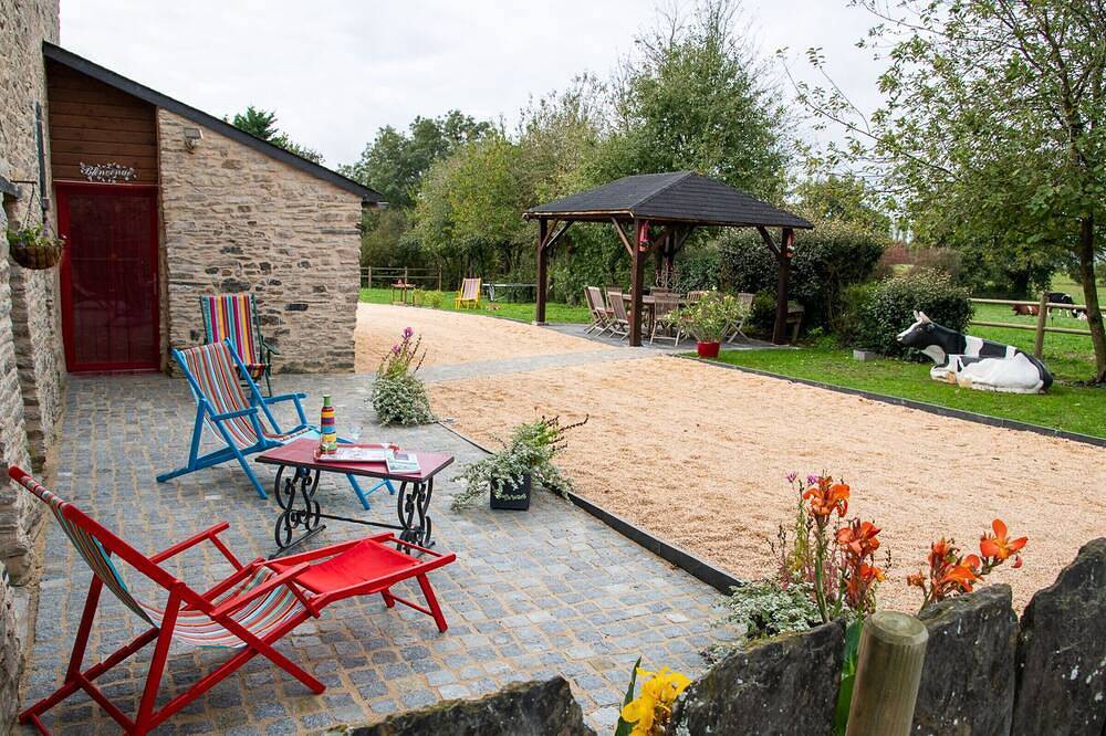 Geräumiges Landhaus mit Privatem Pool und Eingezäuntem Garten in Pannecé, Loire-Tal