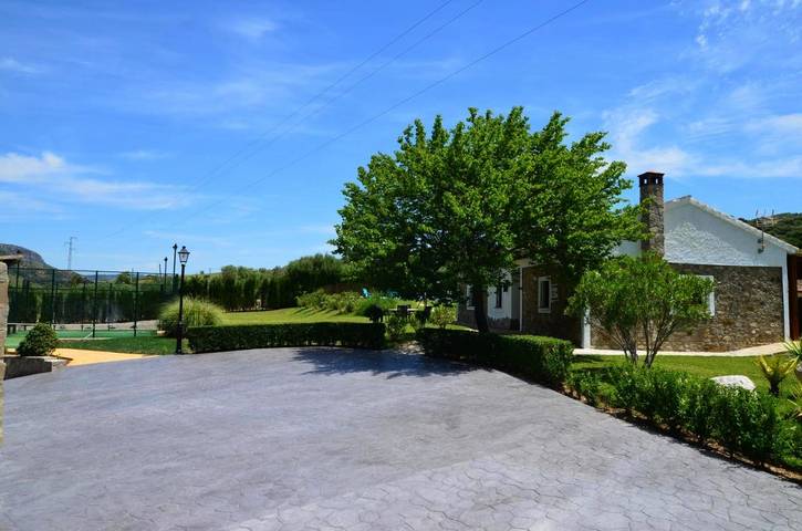 Casa rural para 17 personas, con Terraza además de Jardín y Piscina en Benaoján - 3