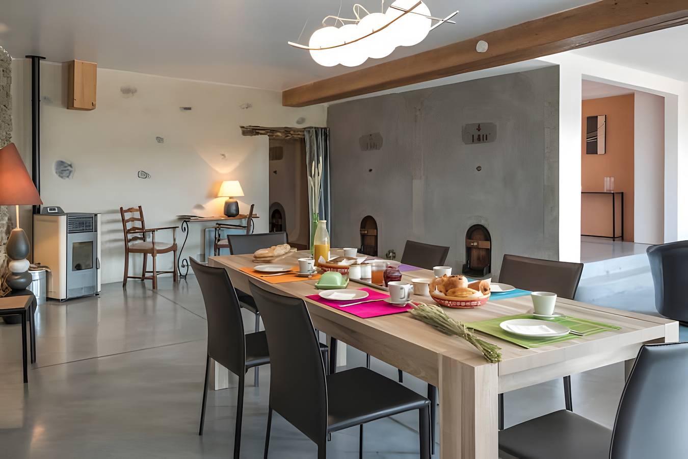 Maison de vacances 'La Cave De Lami Vue Sur Vignoble' avec piscine privée, terrasse privée et Wi-Fi in La Digne-d'Aval, Région de Limoux