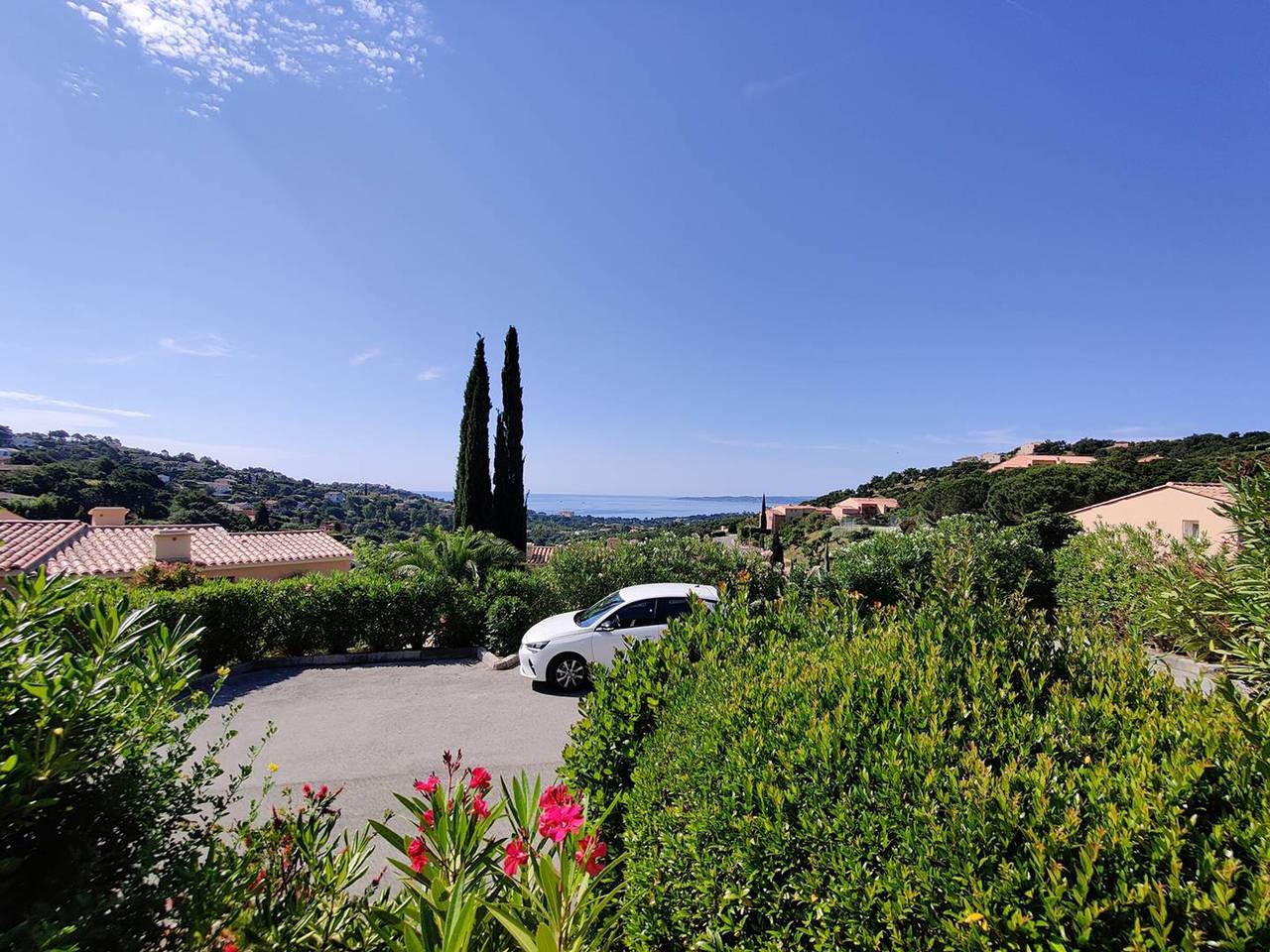 Apartment with garden, terrace, pool, and parking in Les Issambres in Roquebrune-sur-Argens, Draguignan region