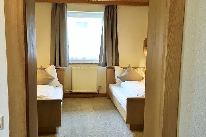 Hütte für 8 Personen, mit Balkon und Garten in Leogang - 3