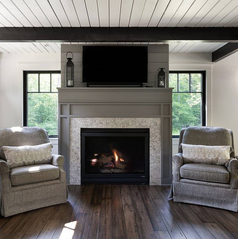 Idyllic Mountain and Lake Getaway in Gilford, Lake Winnipesaukee