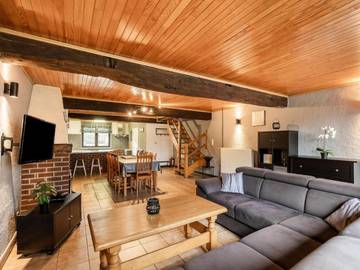 Gîte pour 8 personnes, avec terrasse et jardin dans Lessive