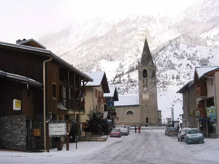 Gîte pour 6 personnes, avec balcon, animaux acceptés dans Office De Tourisme De Val Cenis Lanslevillard