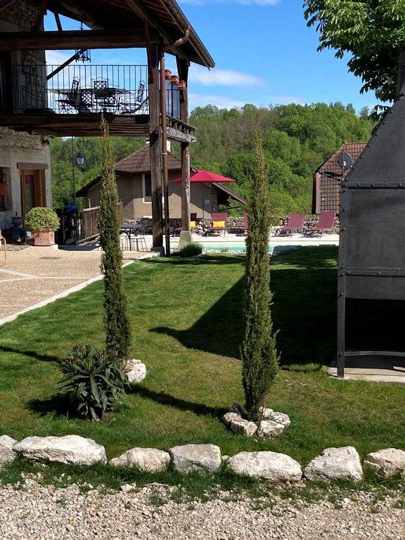 Chambres d'hôtes Le Clos Bô-m - Châtaignier in Marignieu, Belley