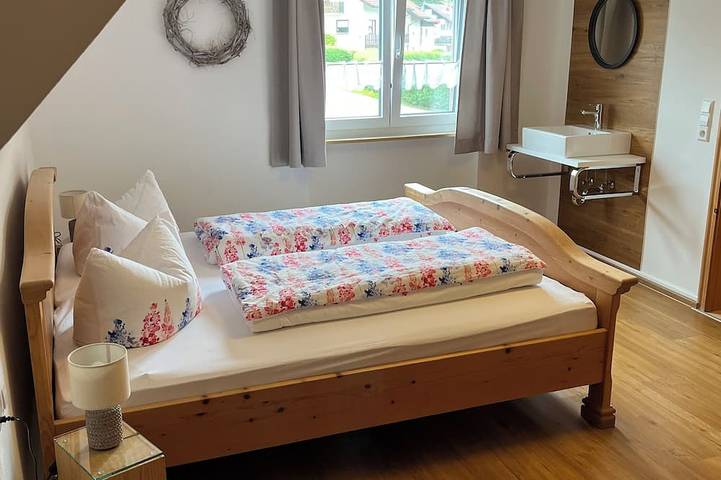 Ferienwohnung für 6 Personen, mit Garten und Balkon sowie Whirlpool in Dittishausen - 4