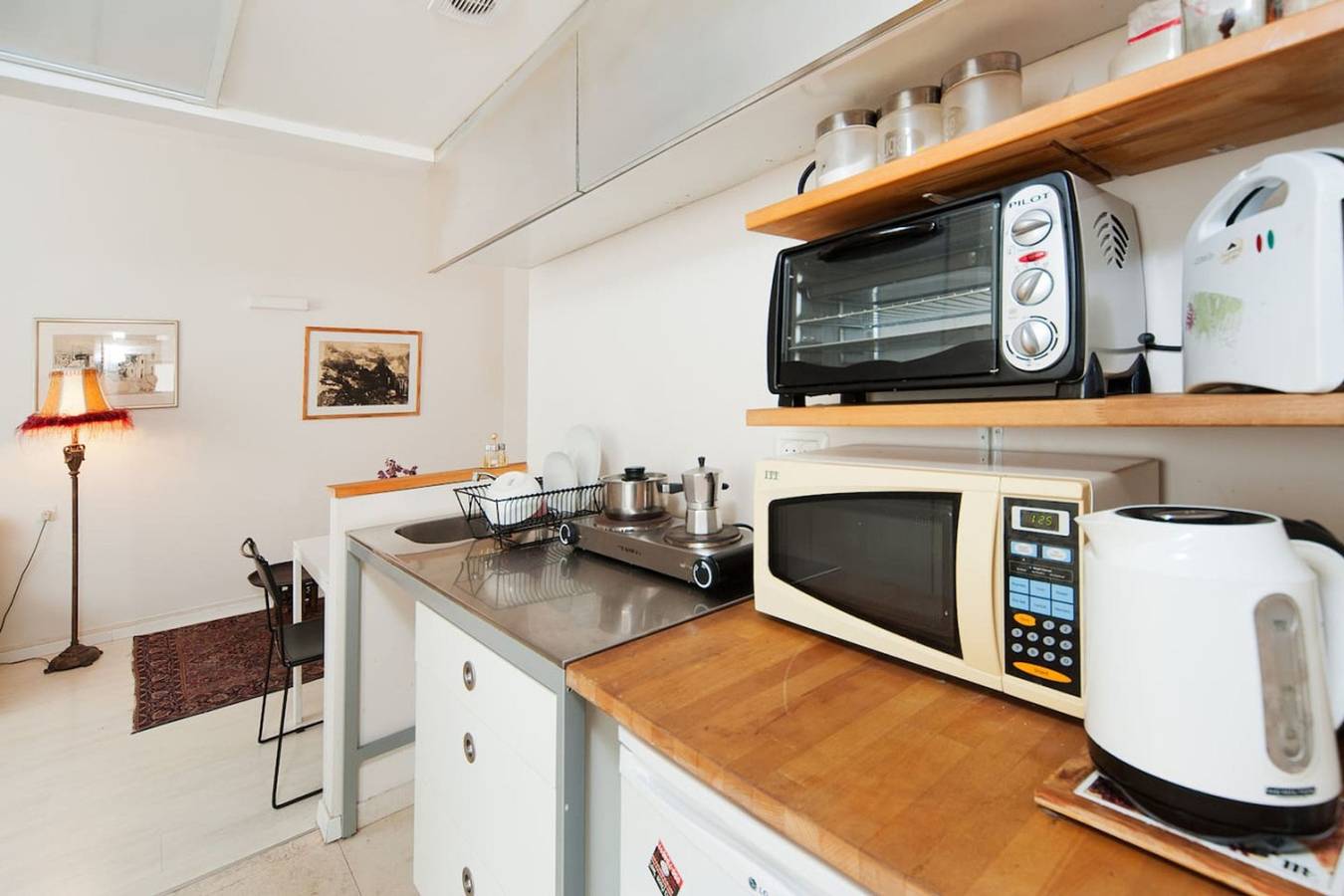 Appartamento intero, City Escape with Homey Vibes in Tel Aviv, Distretto di Tel Aviv