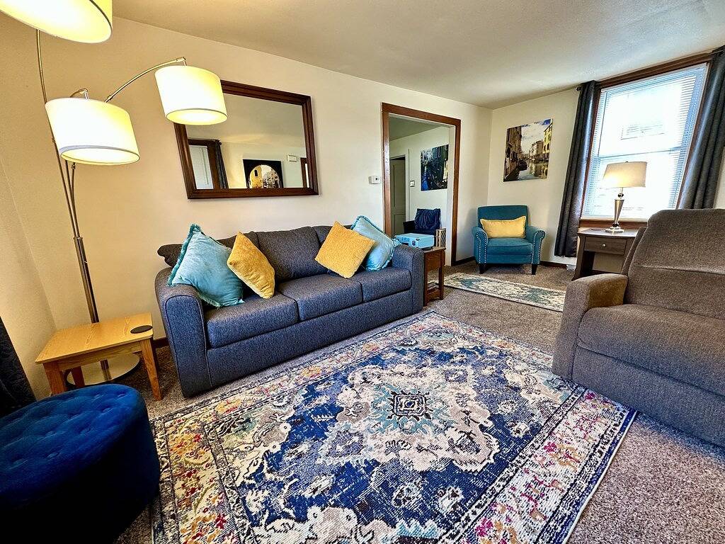 Cosy Home in Starved Rock Country 2 Blks 2 Downtown in LaSalle, LaSalle County