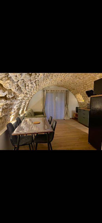 Gîte pour 4 personnes, avec terrasse à La Boissière - 2
