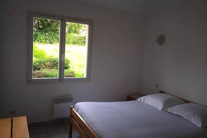 Location de vacances pour 6 personnes, avec terrasse à Prailles - 2