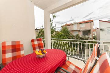 Vakantiewoning voor 4 Personen in Rogoznica, Šibenik-Knin, Afbeelding 1