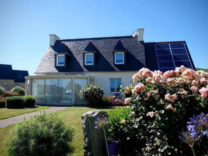 Villa pour 9 personnes, avec jardin ainsi que vue sur le lac et vue, adapté aux familles