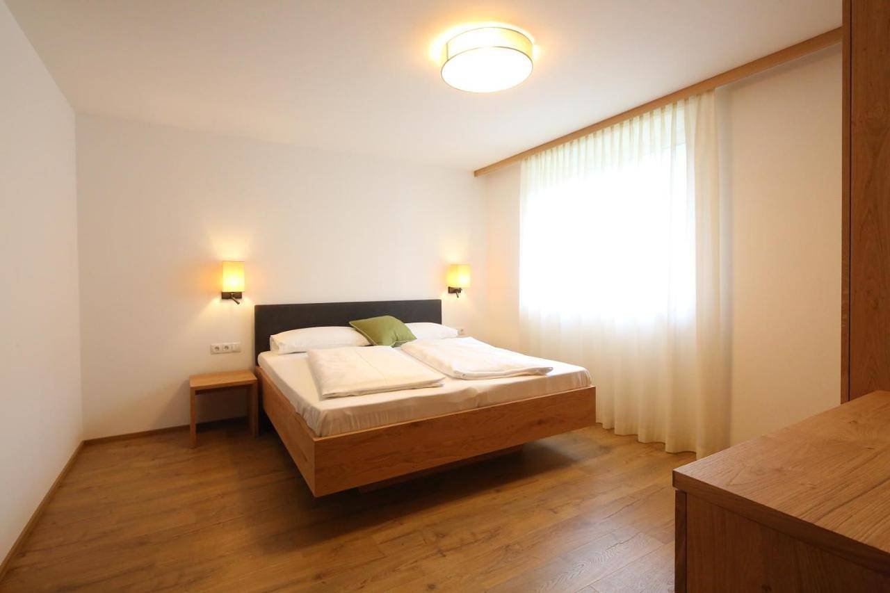 Double Room with Bathroom without Kitchen in San Candido, Karnischer Hauptkamm