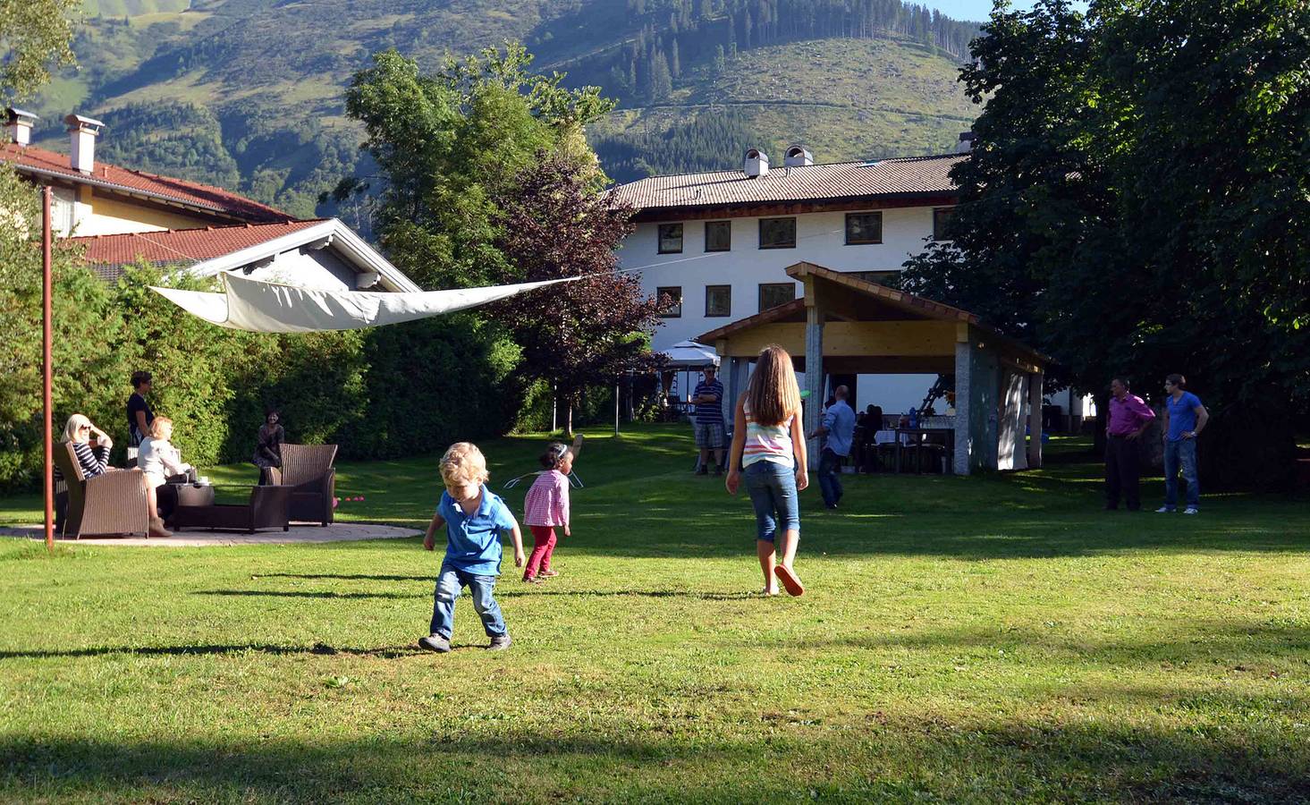 Ganze Ferienwohnung, Appartement Strolz - Hahnenkamm 401 in Bichlbach, Ammergauer Alpen (Österreich)