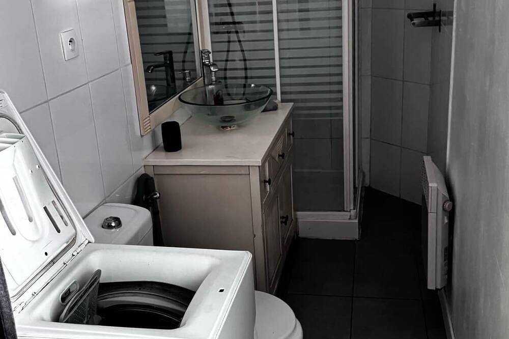 Geheel appartement, Cosy studio in Pignan in the heart of the medieval village in Pignan, Côte d'Améthyste