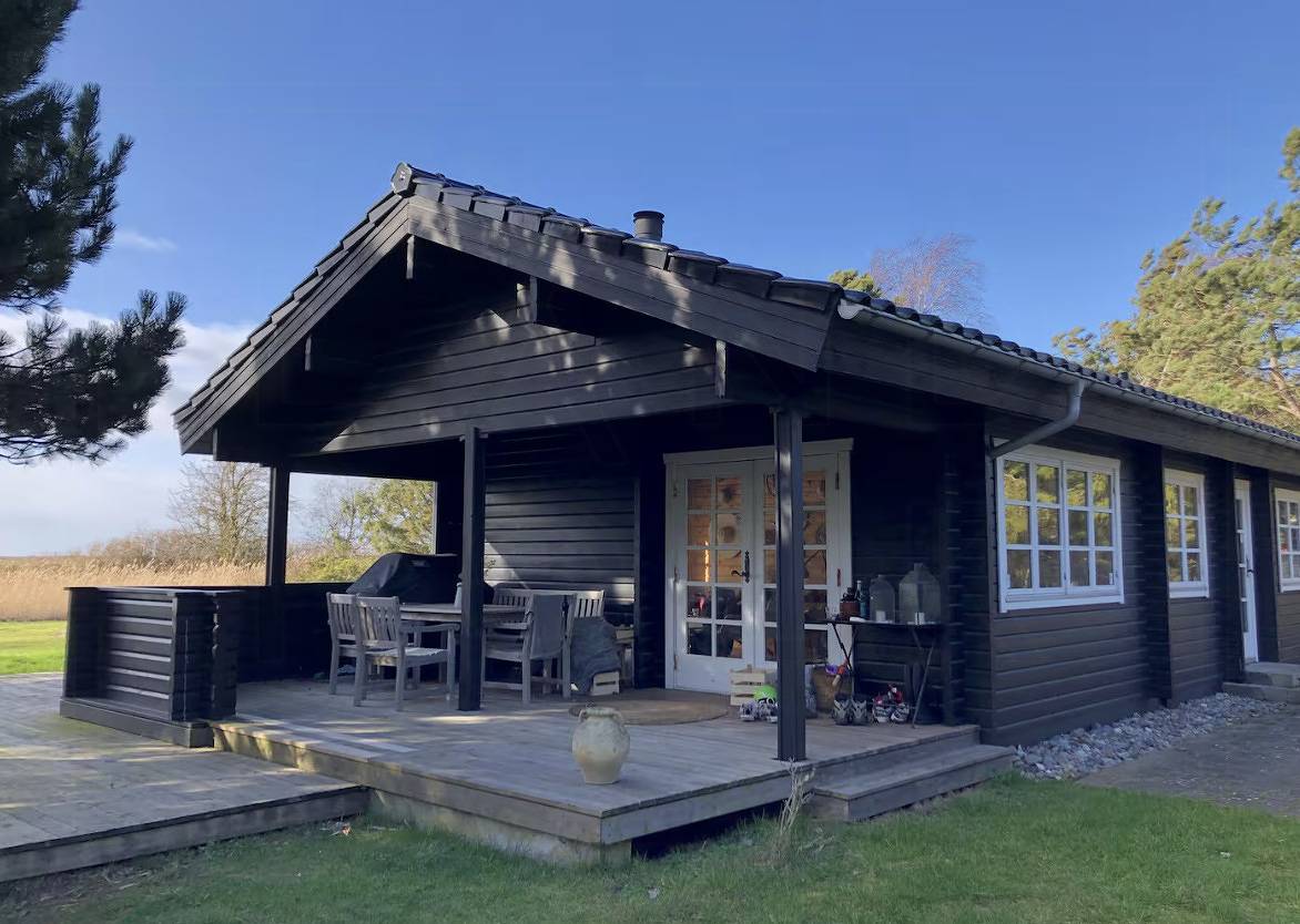 Schöne Blockhütte in der Nähe von Dragsholm Schloss in Højby Lyng, Højby