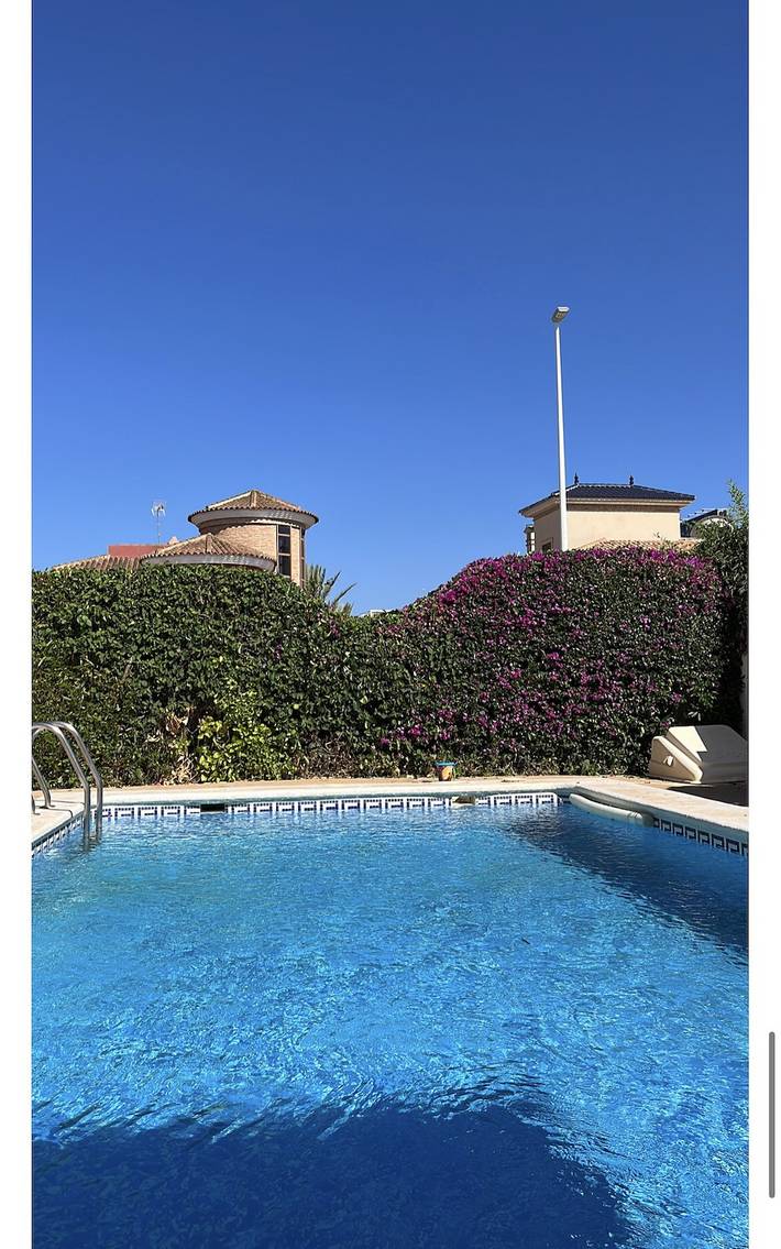 Chalet para 8 personas, con vistas al mar además de piscina y vistas al lago en Comunidad Valenciana - 3