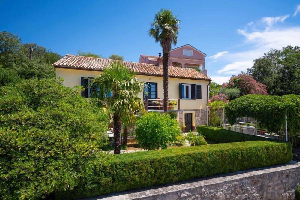 Casa vacanza a Kvarn a partire da 94€ a notte