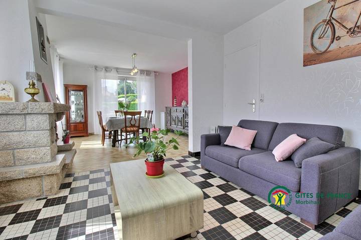 Gîte pour 2 personnes, avec Terrasse ainsi que Jardin et Vue à Pluvigner - 3