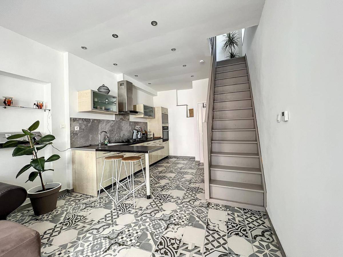 Appartement entier, Two-Bedroom Apartment in Gosselies, Charleroi